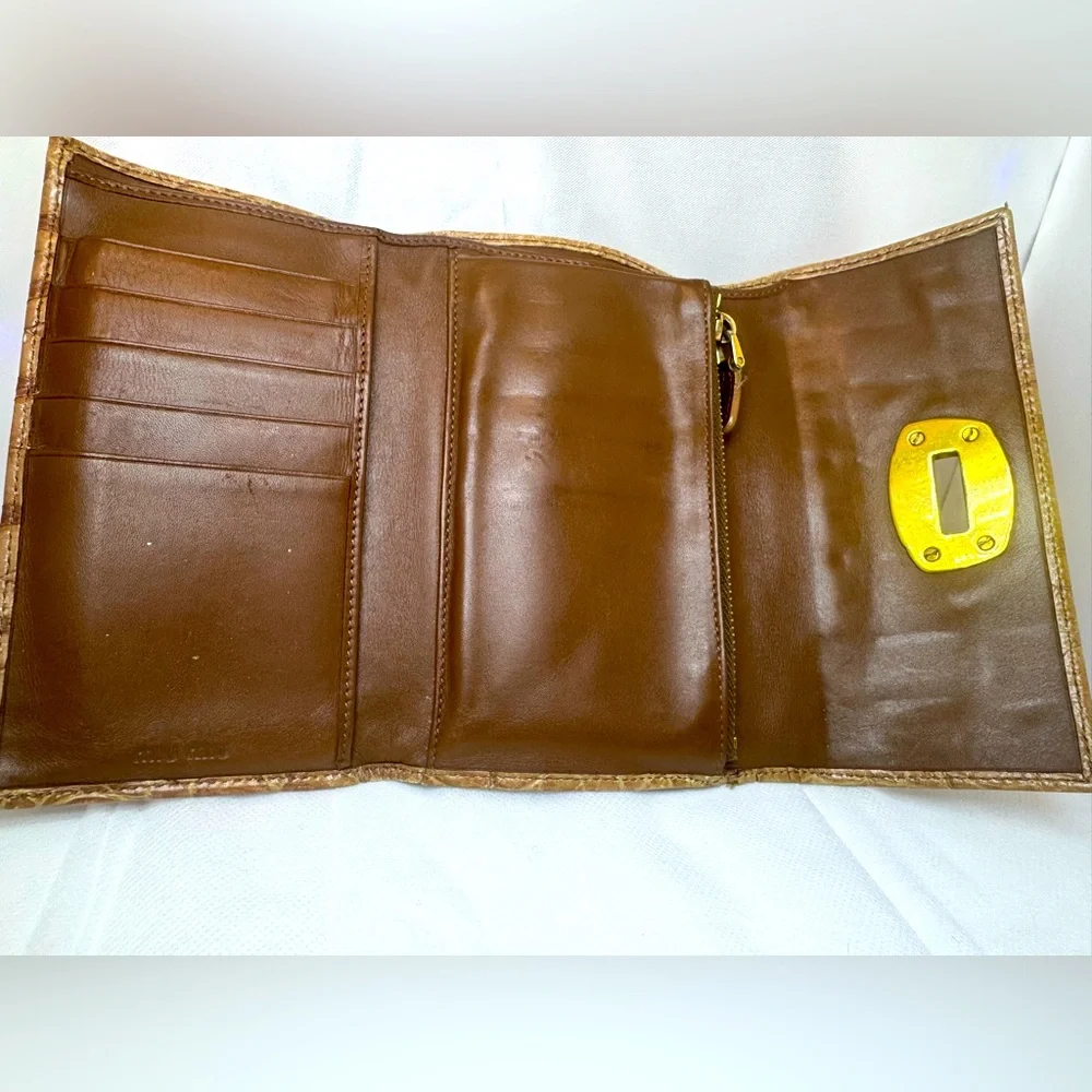 Miu Miu Wallet Zip Pocket Turn Lock RARE Vintage Miu Miu Crocodile Embossed - Picture 9 of 15